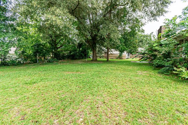 105 Salem Court, Dothan, AL 36301