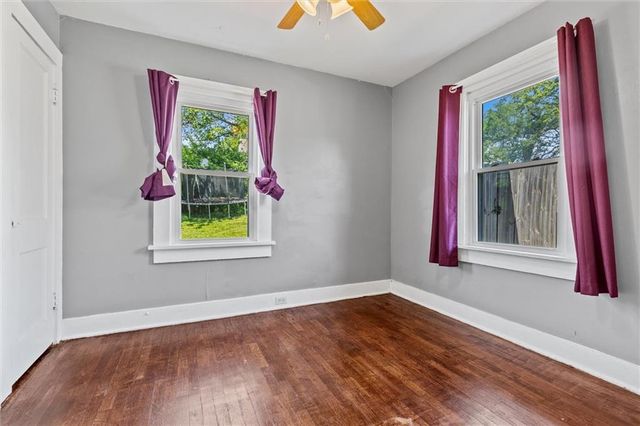 1 Vine Street, Excelsior Springs, MO 64024