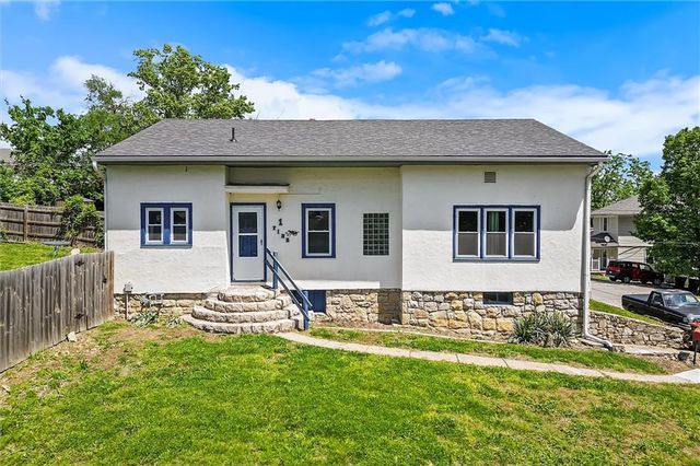 1 Vine Street, Excelsior Springs, MO 64024
