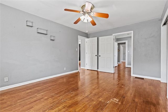 1 Vine Street, Excelsior Springs, MO 64024