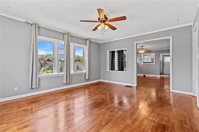 1 Vine Street, Excelsior Springs, MO 64024