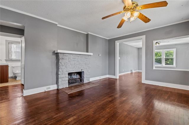 1 Vine Street, Excelsior Springs, MO 64024