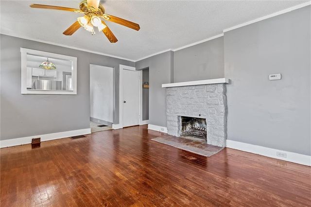 1 Vine Street, Excelsior Springs, MO 64024