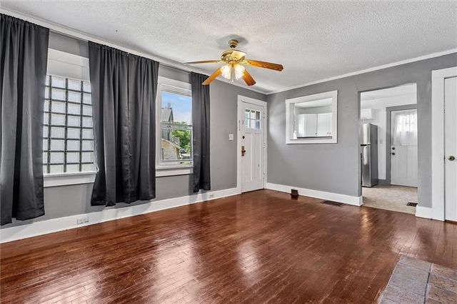 1 Vine Street, Excelsior Springs, MO 64024