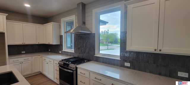 6500 Windflower Road, Lincoln, NE 68521
