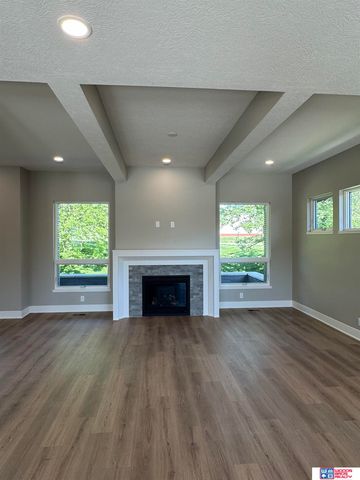 6500 Windflower Road, Lincoln, NE 68521