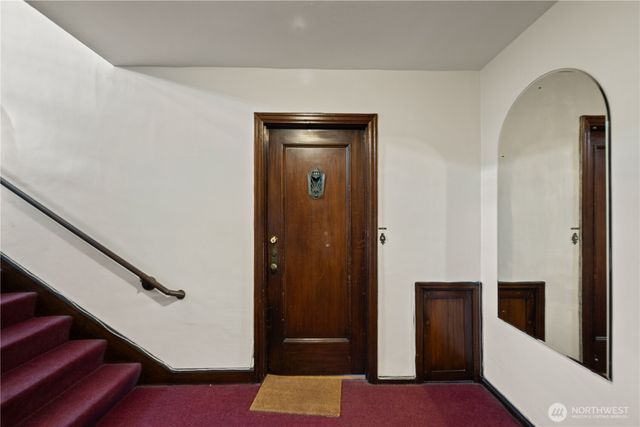 625 4th Avenue W, Seattle, WA 98119
