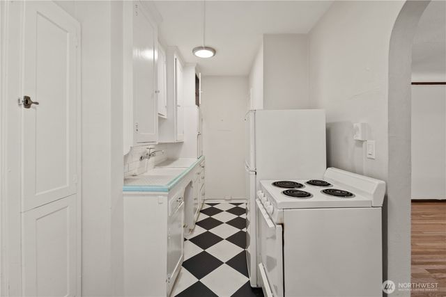 625 4th Avenue W, Seattle, WA 98119