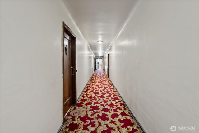 625 4th Avenue W, Seattle, WA 98119