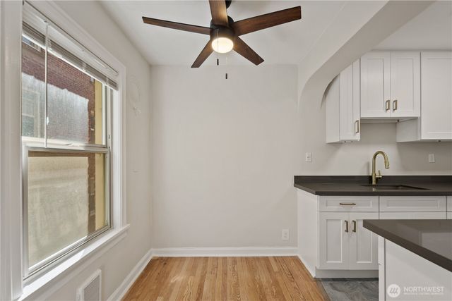 625 4th Avenue W, Seattle, WA 98119