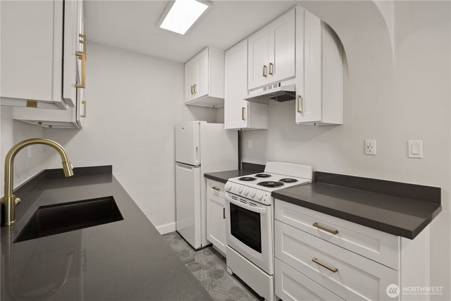 625 4th Avenue W, Seattle, WA 98119