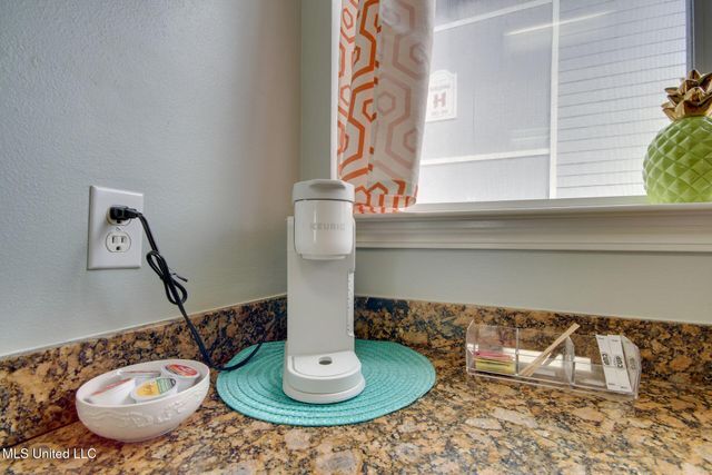 1664 Beach Boulevard, 101, Biloxi, MS 39531