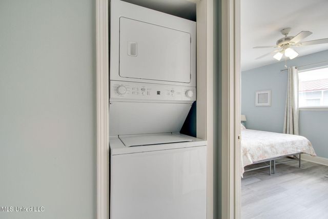 1664 Beach Boulevard, 101, Biloxi, MS 39531