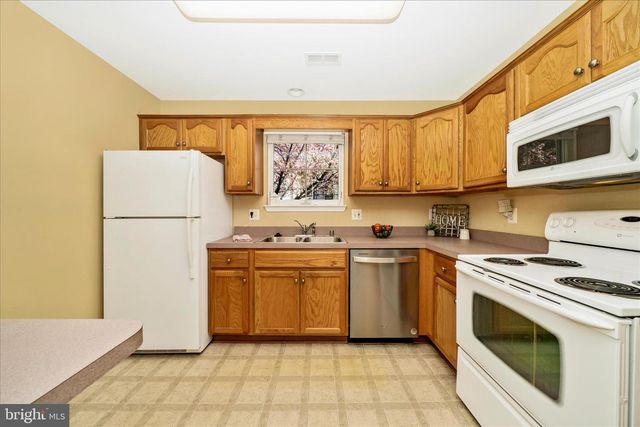 908 ROLLER COASTER CT, Mount Airy, MD 21771