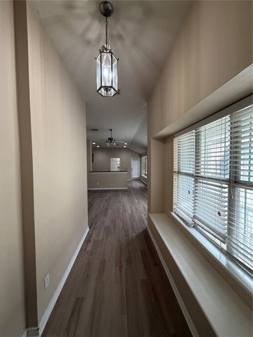 1525 Cherokee Rose Trail, Savannah, TX 76227