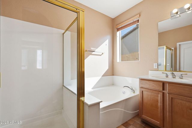 63 W CEDAR Drive, Chandler, AZ 85248