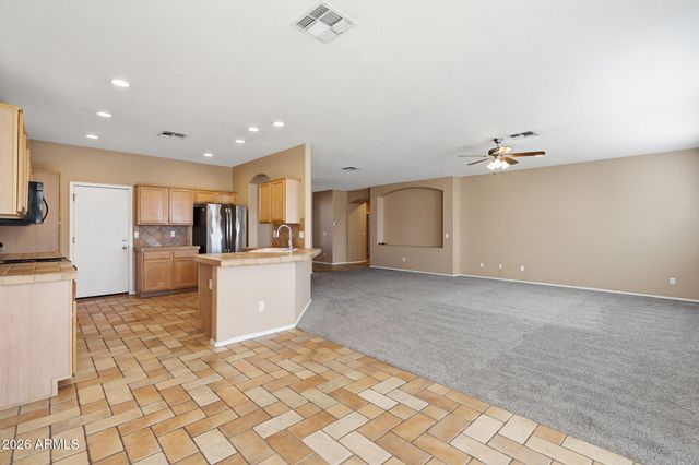 63 W CEDAR Drive, Chandler, AZ 85248