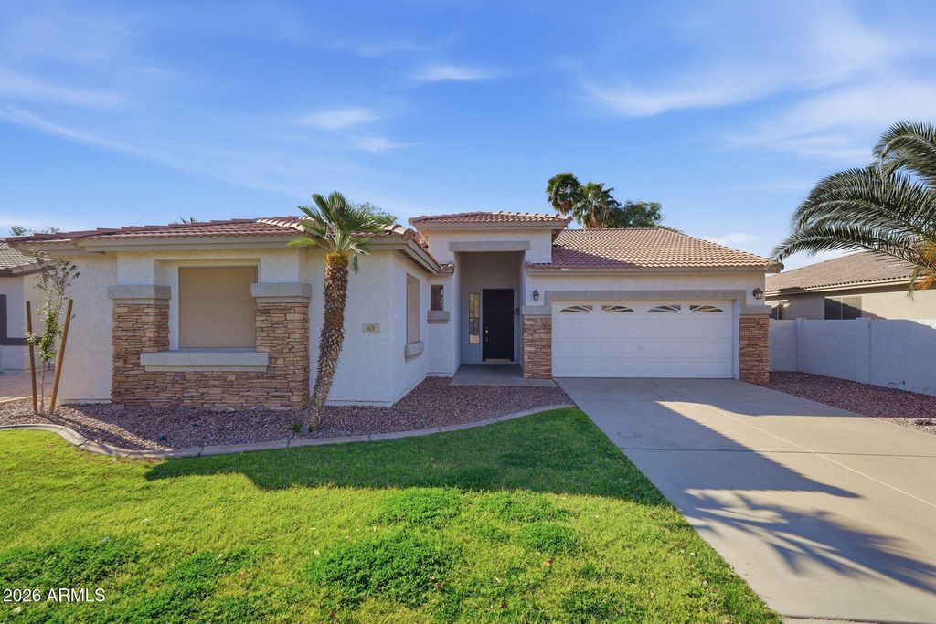 63 W CEDAR Drive, Chandler, AZ 85248