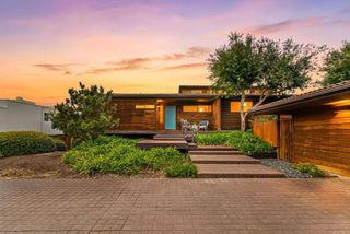 6960 Via Estrada, La Jolla, CA 92037