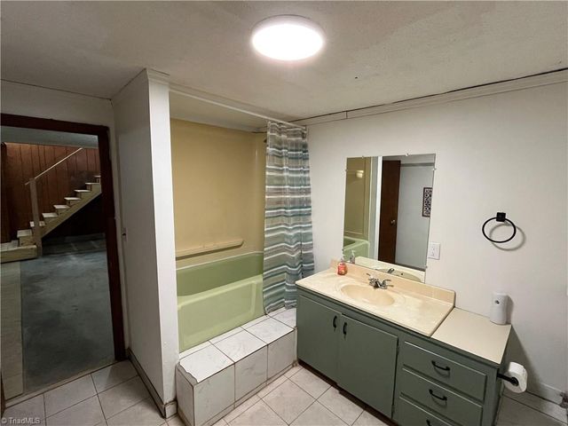 2535 Marble Street, Winston-salem, NC 27107