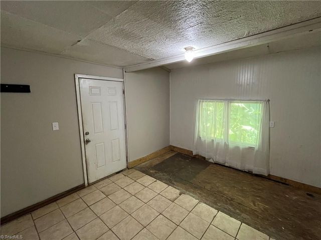 2535 Marble Street, Winston-salem, NC 27107