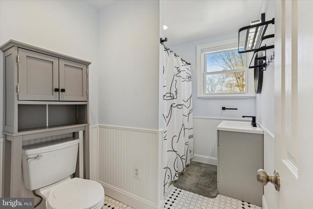 1281 SWAMP RD, Furlong, PA 18925