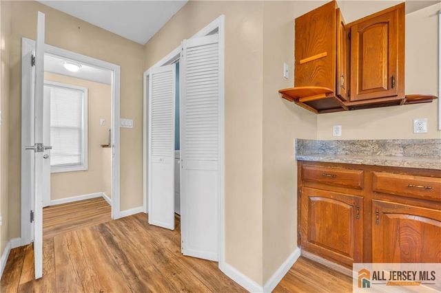 27 Charles Street, Carteret, NJ 07008