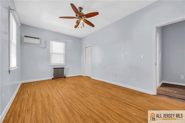 27 Charles Street, Carteret, NJ 07008