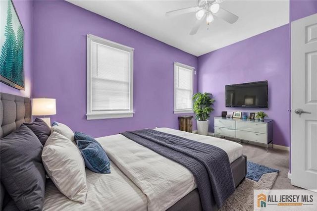 27 Charles Street, Carteret, NJ 07008
