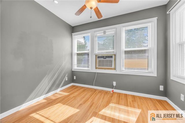27 Charles Street, Carteret, NJ 07008