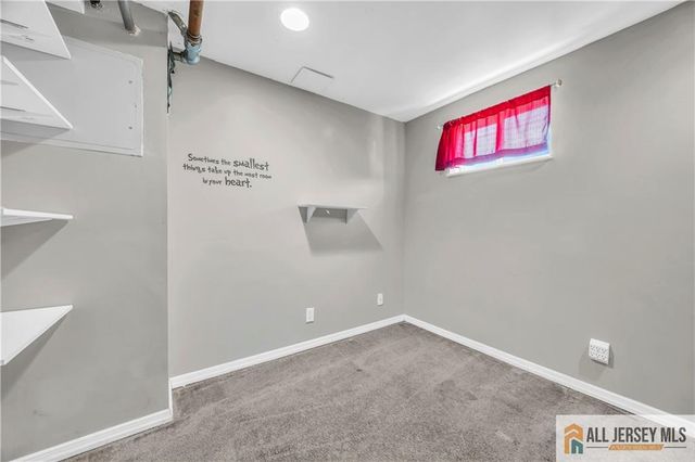 27 Charles Street, Carteret, NJ 07008