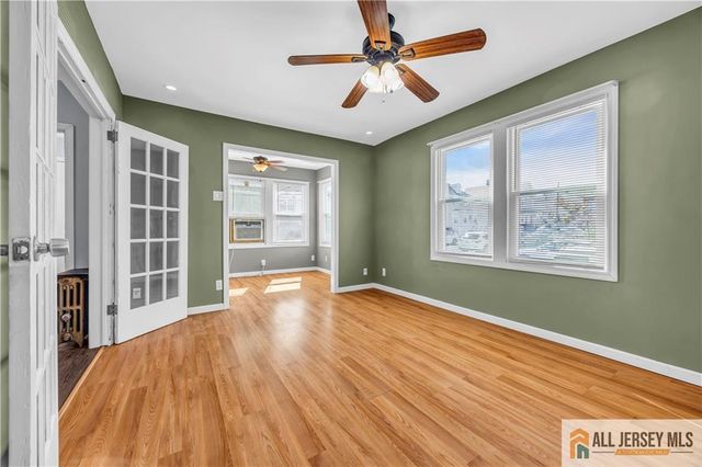 27 Charles Street, Carteret, NJ 07008