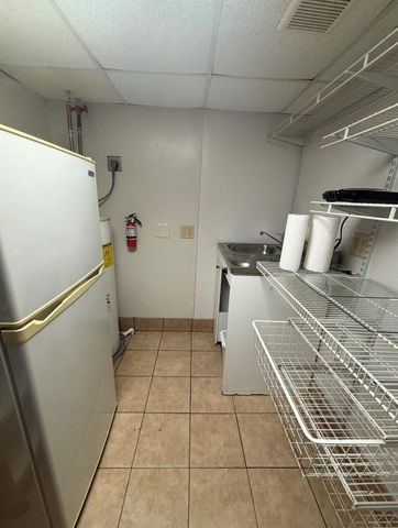 928 Main St Street 926C, La Marque, TX 77568