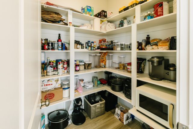 831 W ROCK RIDGE DR, Mapleton, UT 84664