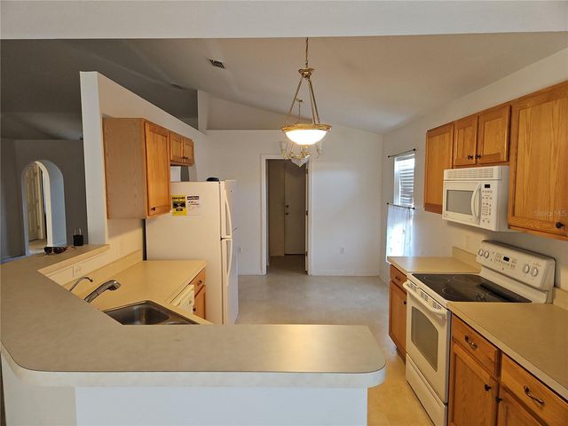 6925 HEMLOCK ROAD, Ocala, FL 34472