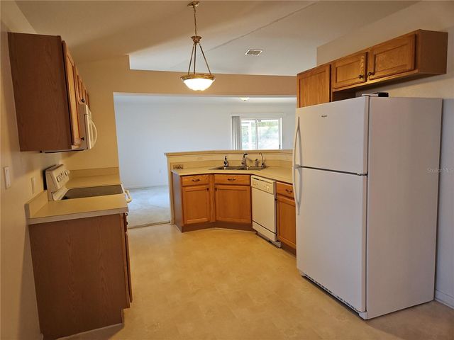 6925 HEMLOCK ROAD, Ocala, FL 34472