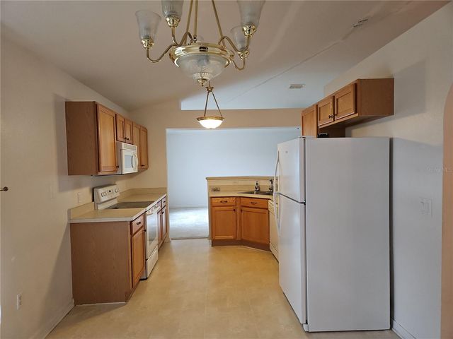 6925 HEMLOCK ROAD, Ocala, FL 34472