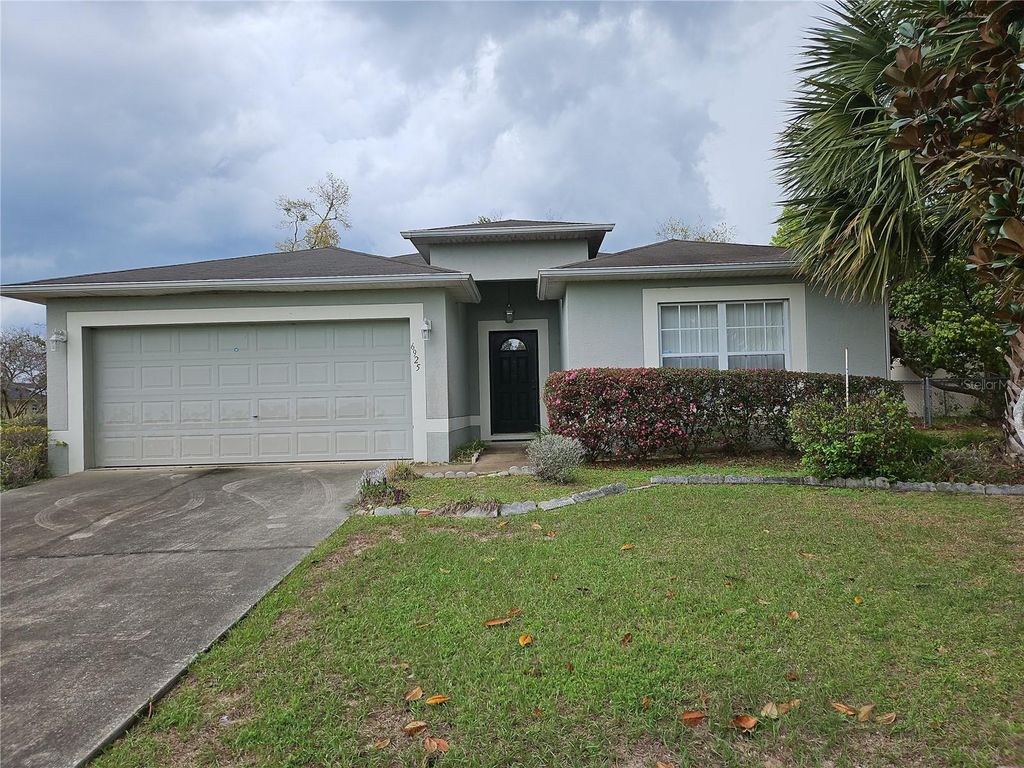 Image 1 of property listing at 6925 HEMLOCK ROAD, Ocala, FL 34472