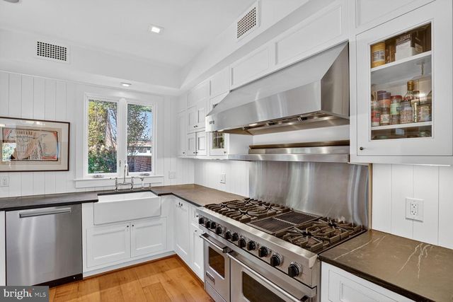 4509 LOWELL ST NW, Washington, DC 20016