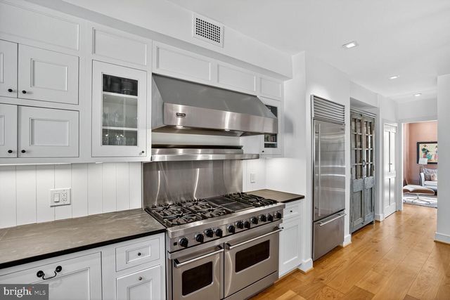 4509 LOWELL ST NW, Washington, DC 20016