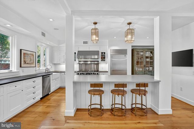 4509 LOWELL ST NW, Washington, DC 20016