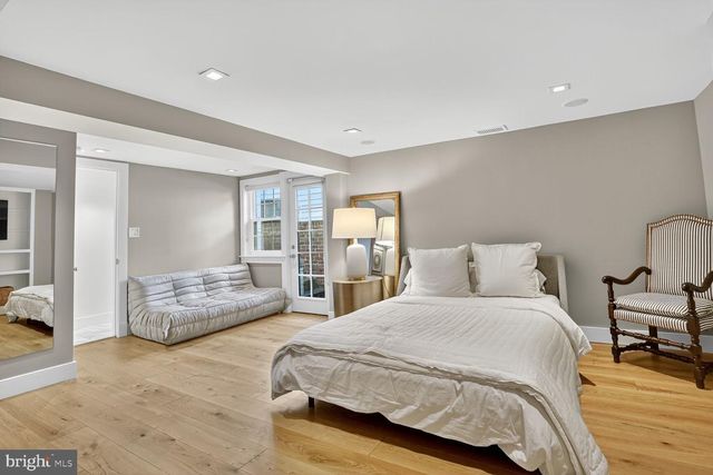 4509 LOWELL ST NW, Washington, DC 20016