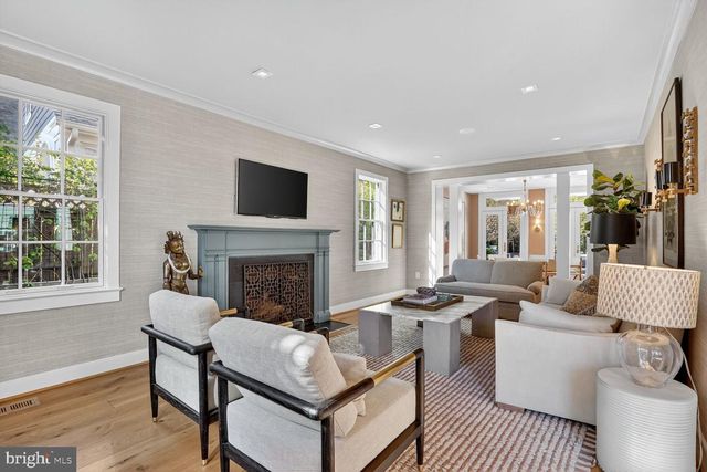 4509 LOWELL ST NW, Washington, DC 20016