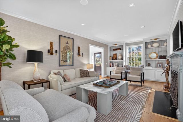 4509 LOWELL ST NW, Washington, DC 20016