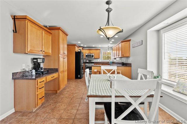 3125 Ambercrest Loop, Jeffersonville, IN 47130