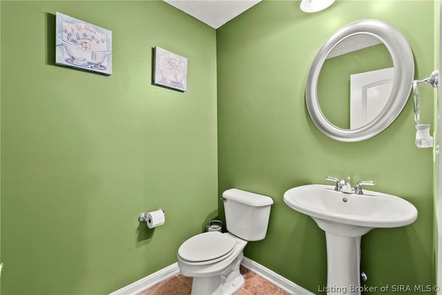 3125 Ambercrest Loop, Jeffersonville, IN 47130