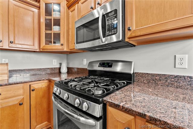 3125 Ambercrest Loop, Jeffersonville, IN 47130