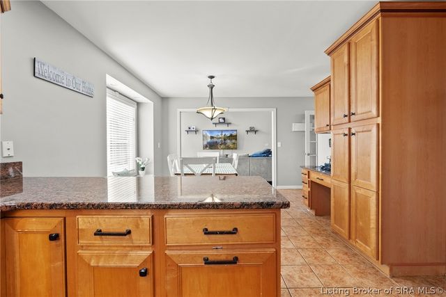 3125 Ambercrest Loop, Jeffersonville, IN 47130