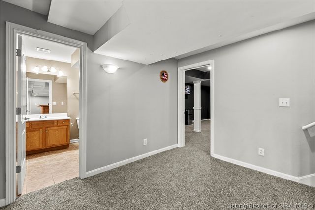 3125 Ambercrest Loop, Jeffersonville, IN 47130