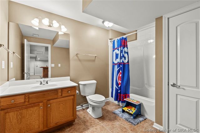 3125 Ambercrest Loop, Jeffersonville, IN 47130